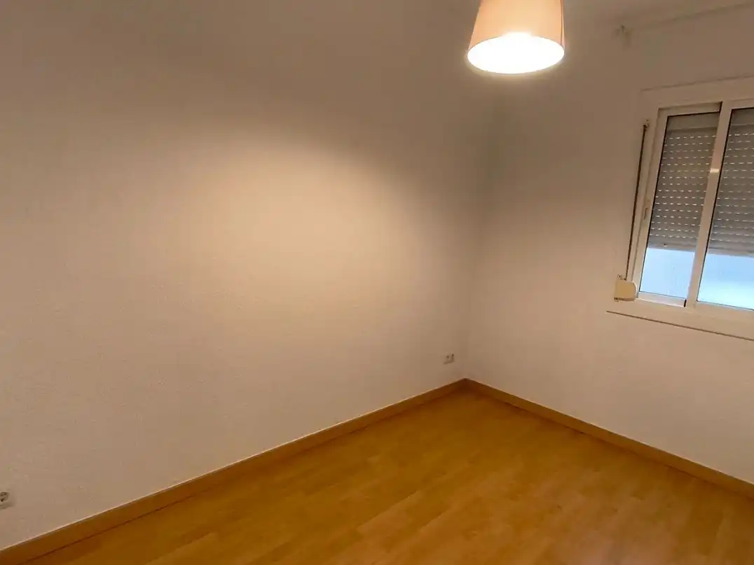 Habitación de Apartamento de alquiler en  Barcelona Capital con Aire acondicionado y Balcón