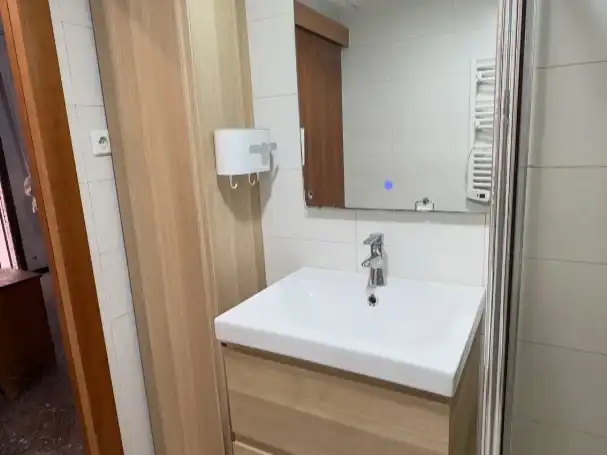 Bathroom of Apartments for rent in Murcia
