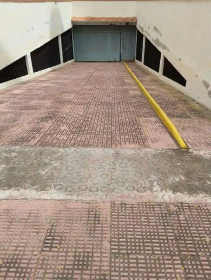 Vista exterior de Garaje de alquiler en Torrevieja
