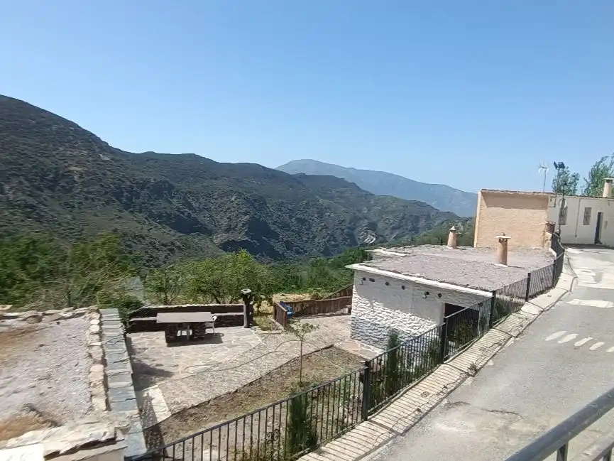 Vista exterior de Casa adosada en venta en La Taha con Aire acondicionado, Calefacción y Trastero