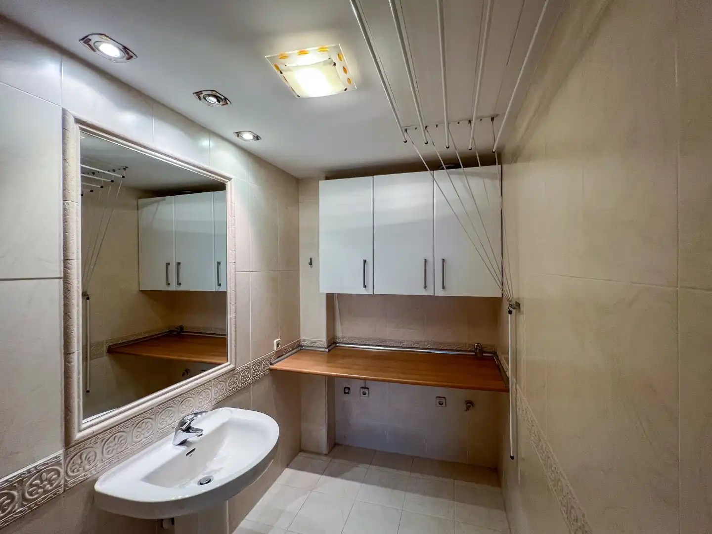 Piso en venta en Calle de Bolívar, 18, Arganzuela Baño de Piso en venta en Madrid Capital con Aire acondicionado, Terraza y Piscina