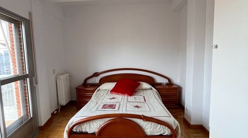 Foto 5 von Zimmer in Avenida de las Tres Cruces, 28, Las Viñas, Zamora Capital