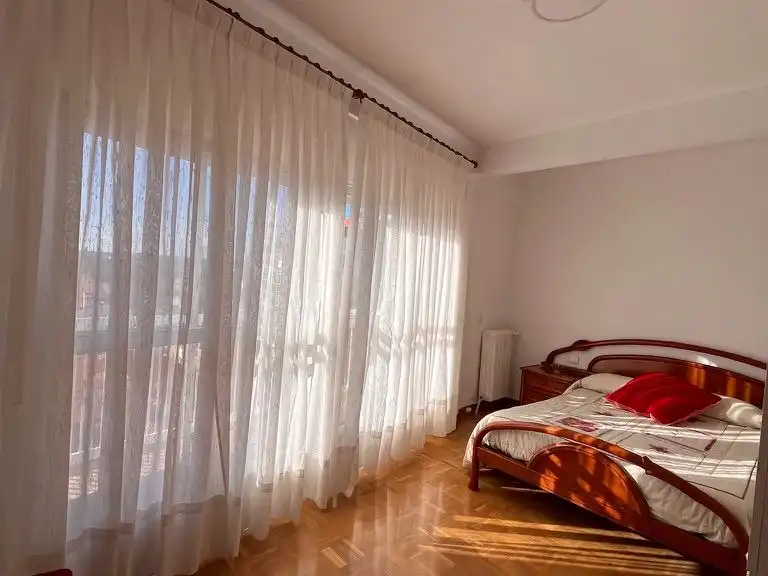 Zimmer in Avenida de las Tres Cruces, 28, Las Viñas