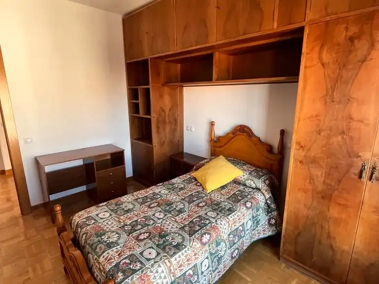 Zimmer in Avenida de las Tres Cruces, 28, Las Viñas