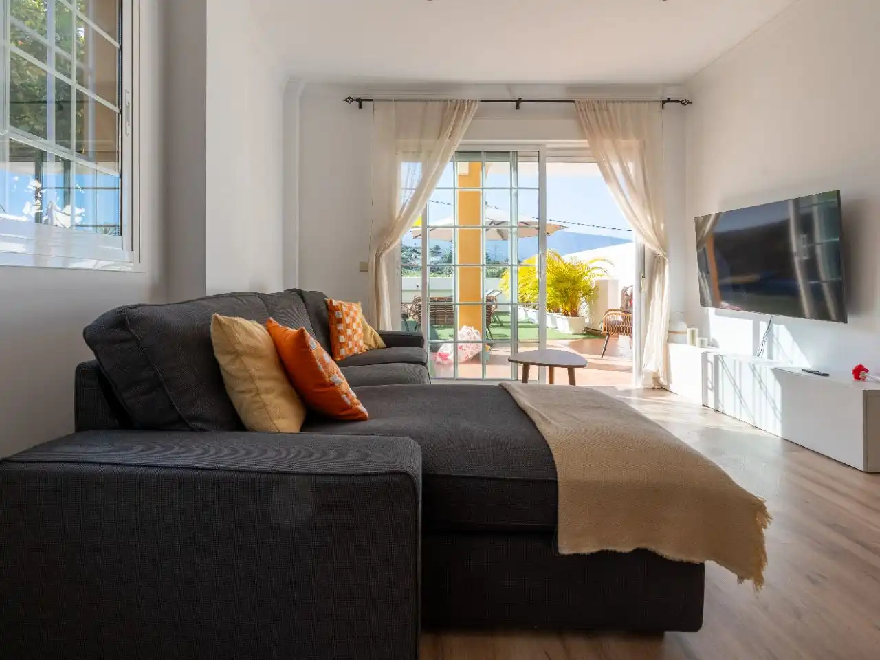 Casa o chalet en venta en Camino Los Morales, 15, Cuesta de la Villa Sala de estar de Casa o chalet en venta en Santa Úrsula con Aire acondicionado, Terraza y Piscina