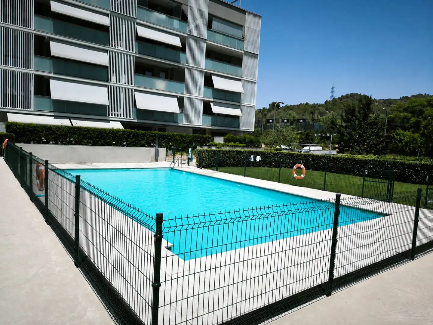 Swimming pool of Flat for sale in Sant Just Desvern  with Air Conditioner, Terrace and Swimming Pool