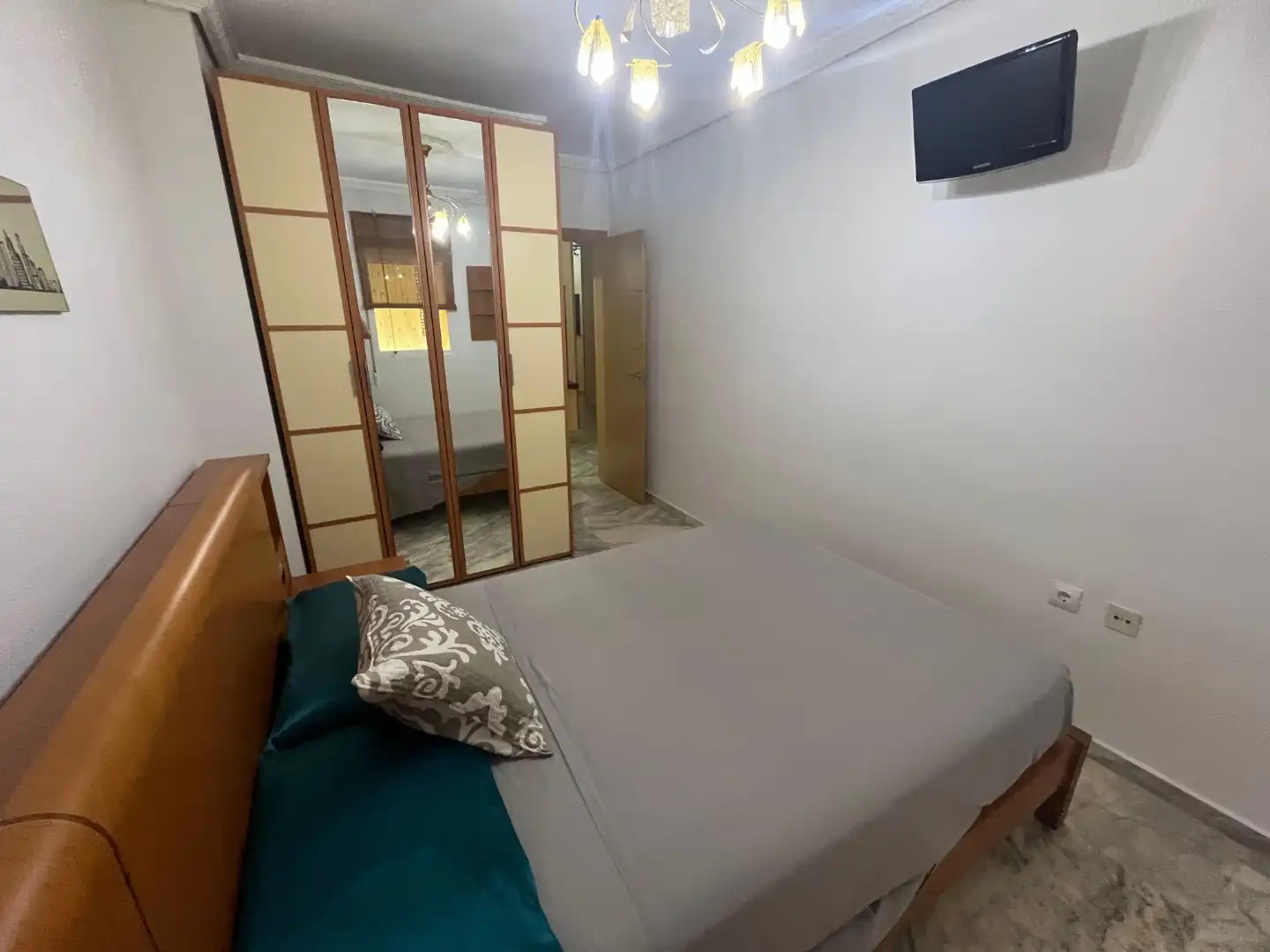 Habitación de Piso de alquiler en Badajoz con Aire acondicionado, Terraza y Amueblado