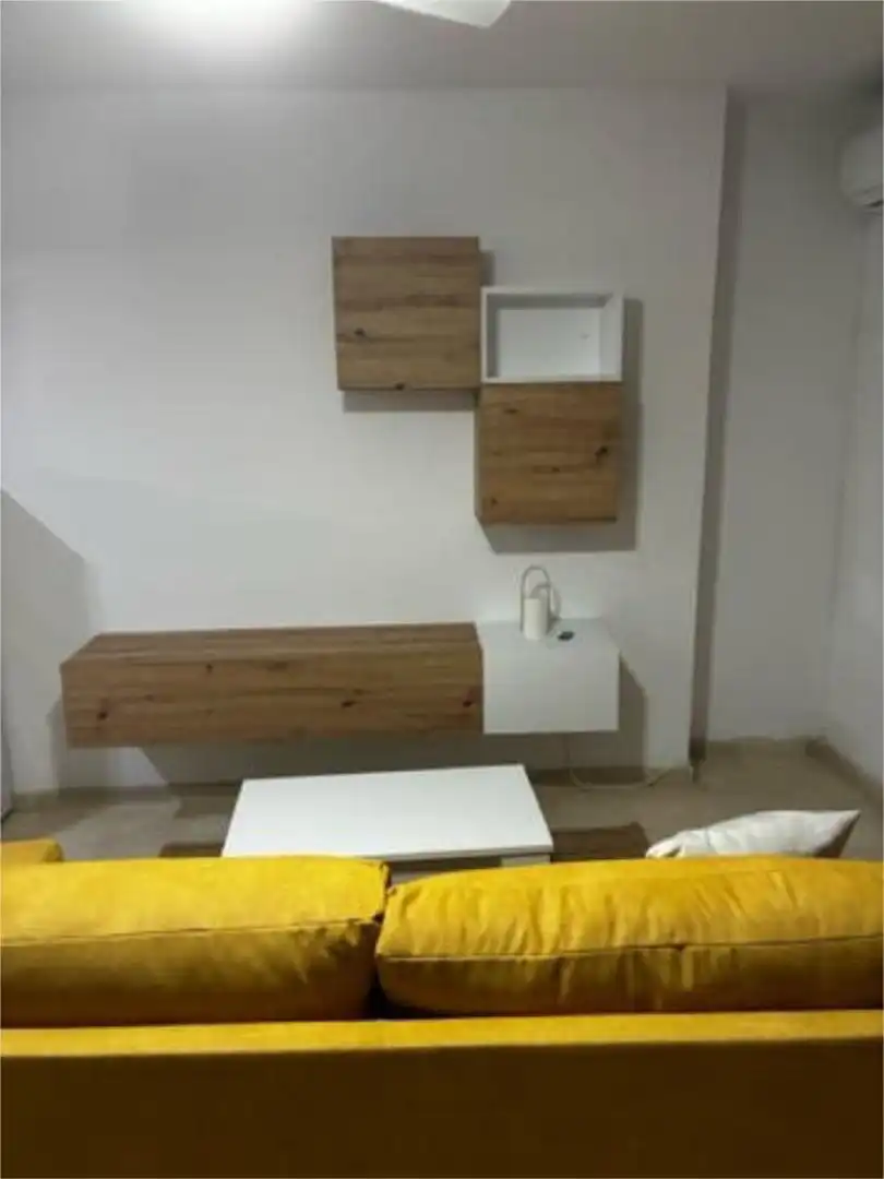Study for rent in Bellavista