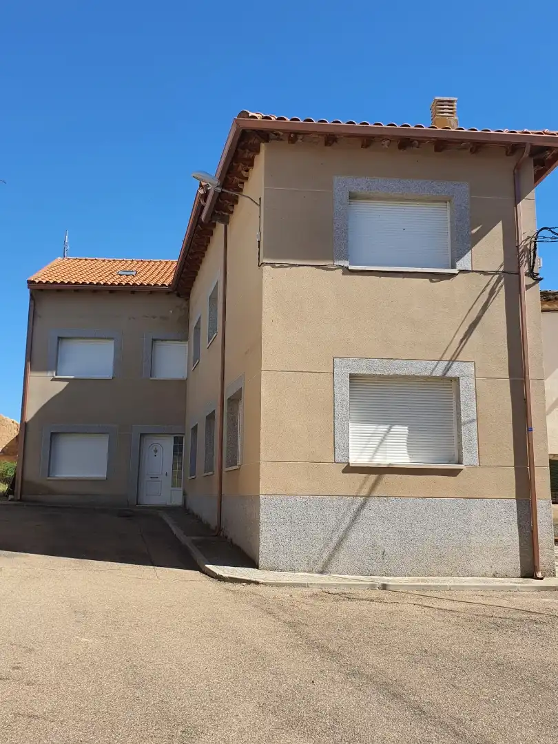 Houses for sale in Calle Soto, 11, Torre de Esgueva Exterior view of Houses for sale in Torre de Esgueva
