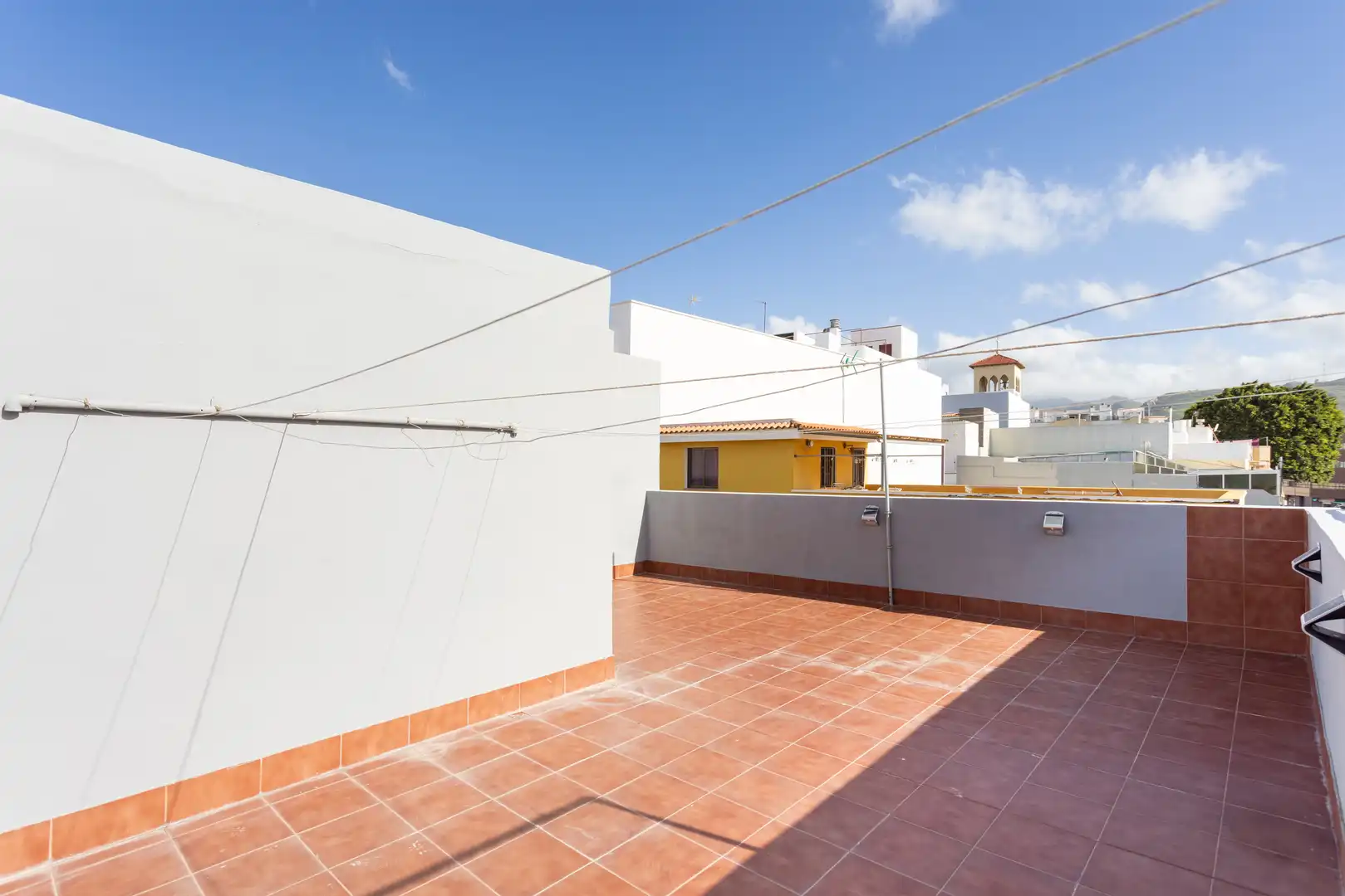 Terrasse von Einfamilien-Reihenhaus zum Verkauf in San Cristóbal de la Laguna mit Terrasse und Möbliert
