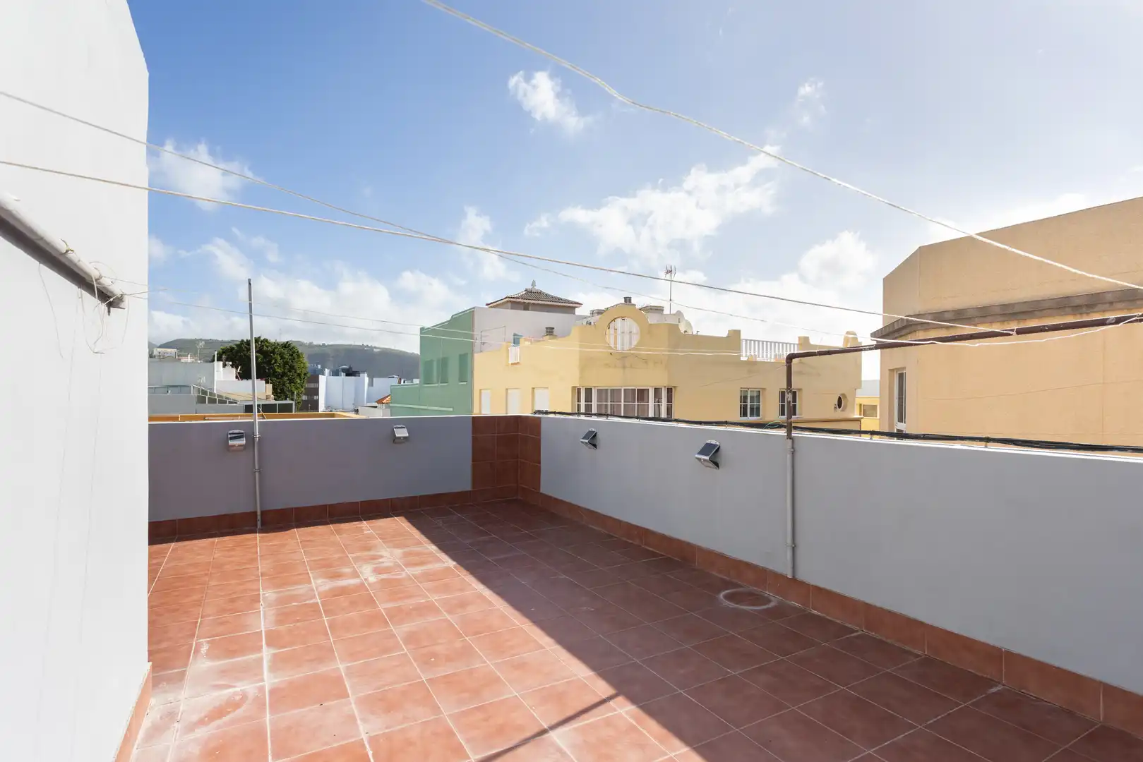 Terrasse von Einfamilien-Reihenhaus zum Verkauf in San Cristóbal de la Laguna mit Terrasse und Möbliert