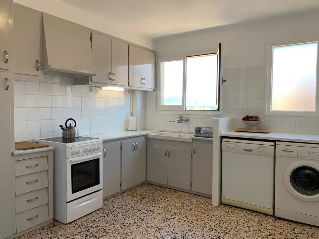 Einfamilien-Reihenhaus zum Verkauf in Centre Küche von Einfamilien-Reihenhaus zum Verkauf in Tortosa mit Klimaanlage, Heizung und Terrasse
