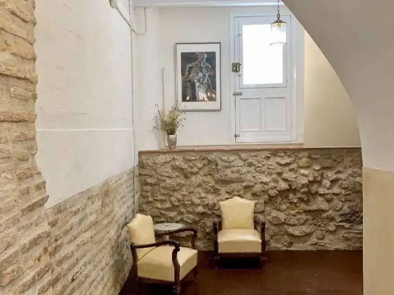 Einfamilien-Reihenhaus zum Verkauf in Centre Einfamilien-Reihenhaus zum Verkauf in Tortosa mit Klimaanlage, Heizung und Terrasse