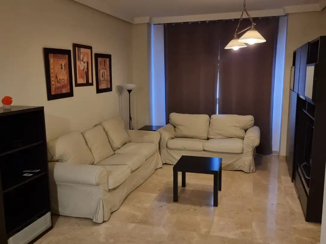 Flat for rent in Calle Mencía Calderón, 10, El Cónsul - Ciudad Universitaria - El Romeral