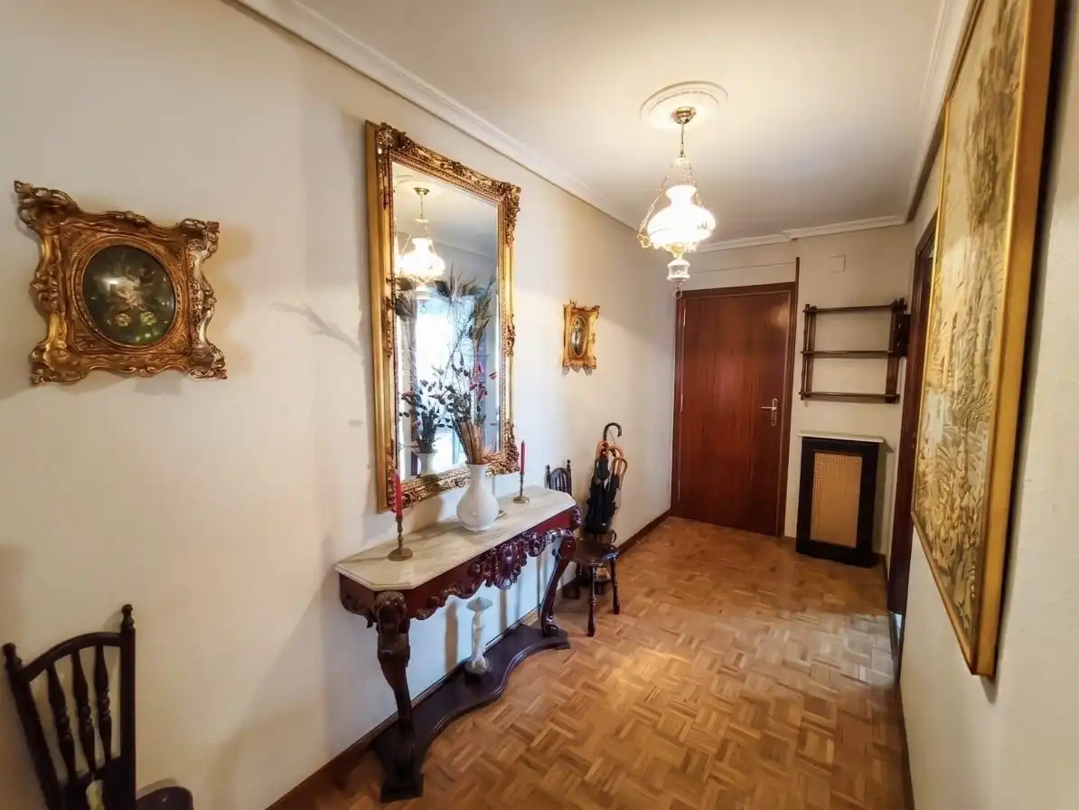 Piso en venta en Calle Felipe Solano Antelo, 11, Guadalajara Capital