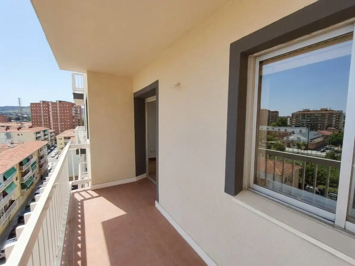 Piso en venta en Calle Felipe Solano Antelo, 11, Guadalajara Capital