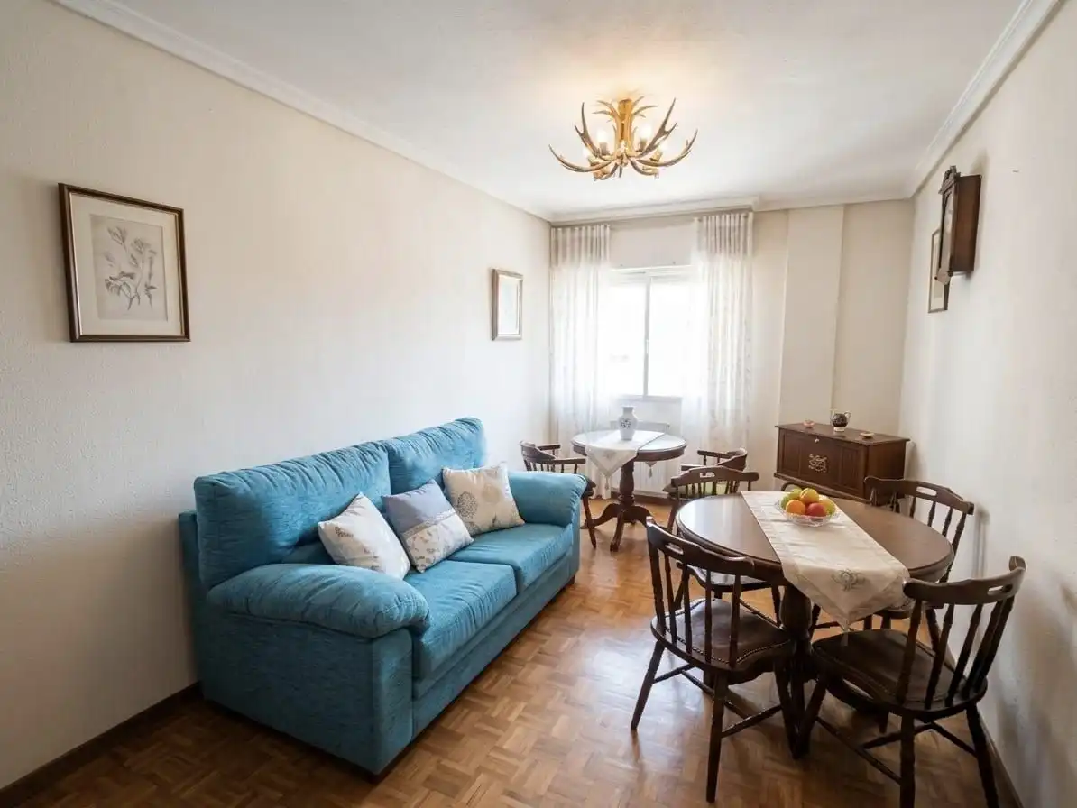 Piso en venta en Calle Felipe Solano Antelo, 11, Guadalajara Capital