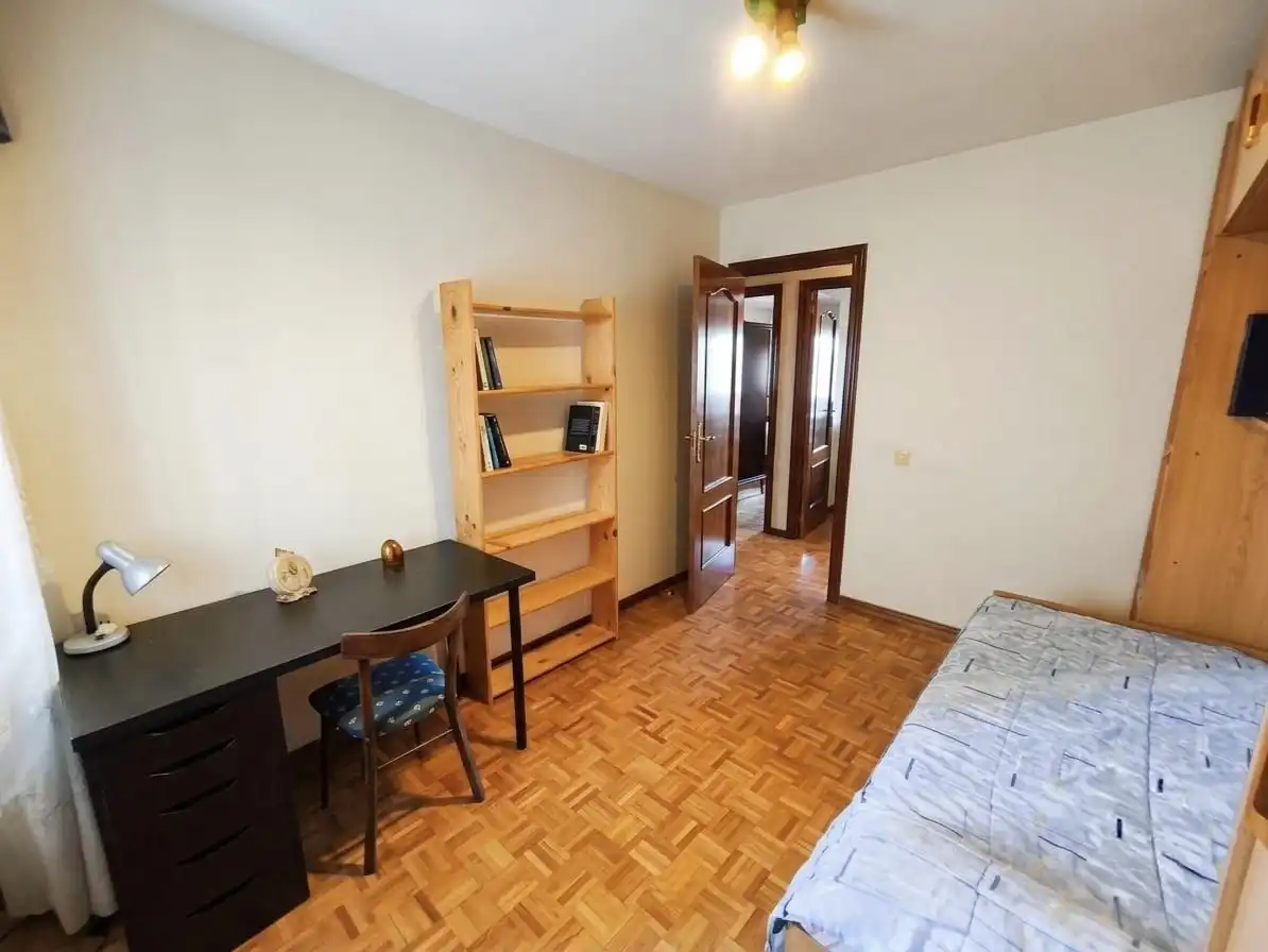 Piso en venta en Calle Felipe Solano Antelo, 11, Guadalajara Capital