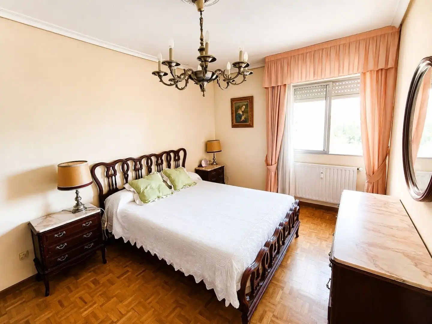Piso en venta en Calle Felipe Solano Antelo, 11, Guadalajara Capital