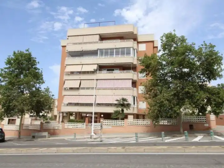 Flat for sale in Avenida Costa Blanca, 2, Los Arenales del Sol Exterior view of Flat for sale in Elche / Elx with Air Conditioner, Terrace and Swimming Pool