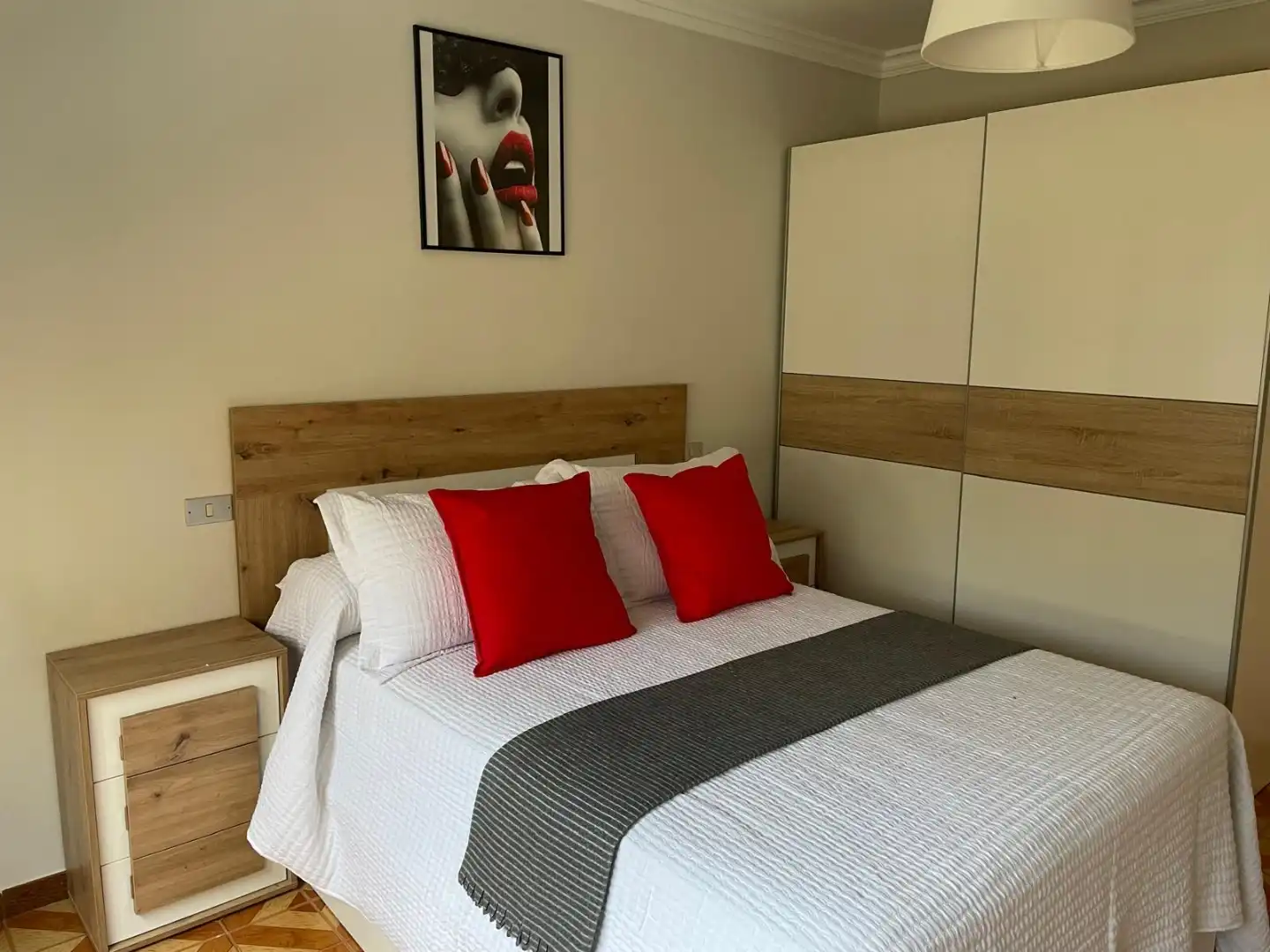 Piso de alquiler en Rúa da Paz, 26, Cedeira Habitación de Piso de alquiler en Cedeira con Parquet, Terraza y Amueblado