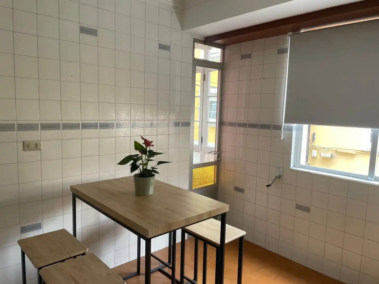Piso de alquiler en Rúa da Paz, 26, Cedeira Comedor de Piso de alquiler en Cedeira con Parquet, Terraza y Amueblado