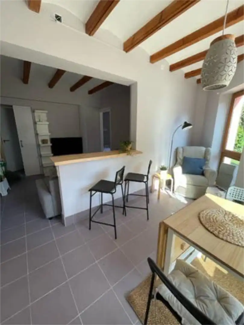Wohnzimmer von Wohnungen zur Miete in Cabanas mit Heizung, Privatgarten und Terrasse