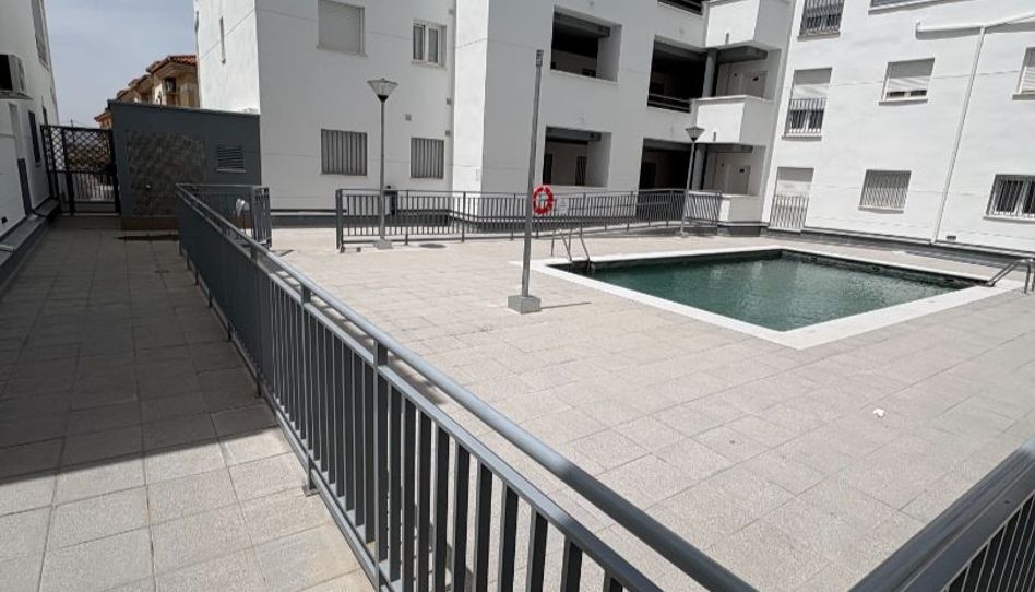 Piso en venta en Calle Álamos, 27, Residencial Triana - Barrio Alto, Las Gabias - imagen 1 Foto 1 de Piso en venta en Calle Álamos, 27, Residencial Triana - Barrio Alto, Las Gabias