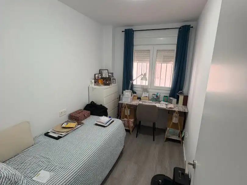 Piso en venta en Calle Álamos, 27, Residencial Triana - Barrio Alto Habitación de Piso en venta en Las Gabias con Aire acondicionado, Calefacción y Parquet