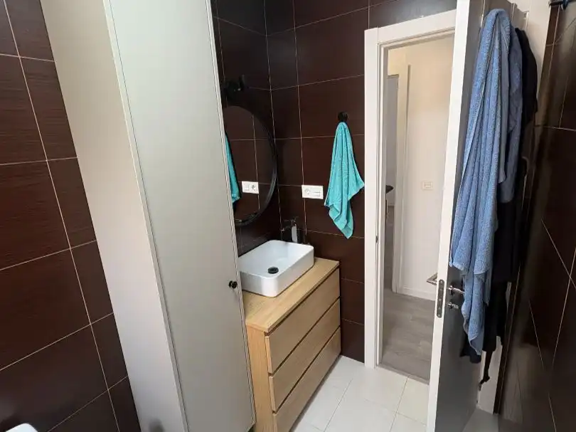 Piso en venta en Calle Álamos, 27, Residencial Triana - Barrio Alto Baño de Piso en venta en Las Gabias con Aire acondicionado, Calefacción y Parquet