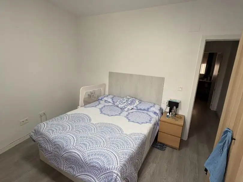 Piso en venta en Calle Álamos, 27, Residencial Triana - Barrio Alto Habitación de Piso en venta en Las Gabias con Aire acondicionado, Calefacción y Parquet