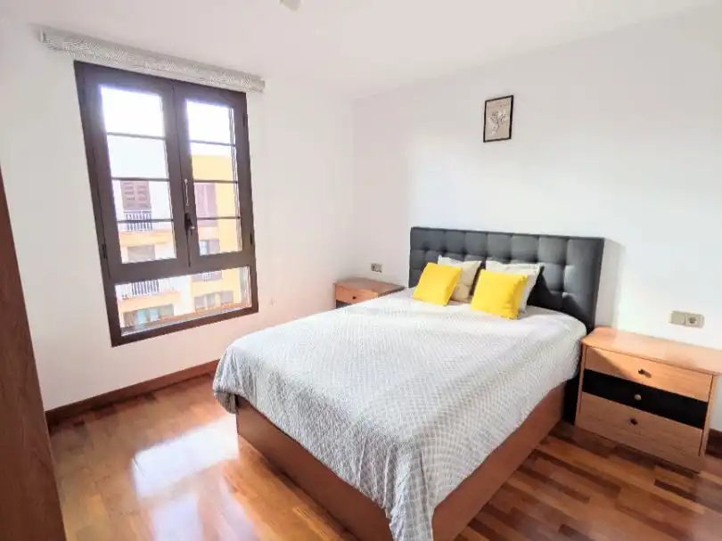 Habitación de Ático de alquiler en Arrecife con Parquet, Amueblado y Videoportero