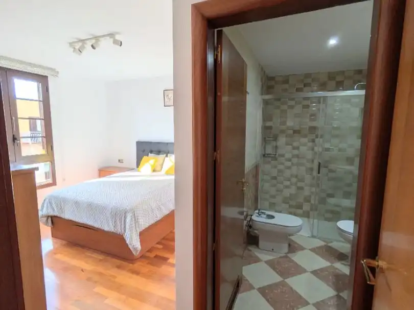 Habitación de Ático de alquiler en Arrecife con Parquet, Amueblado y Videoportero