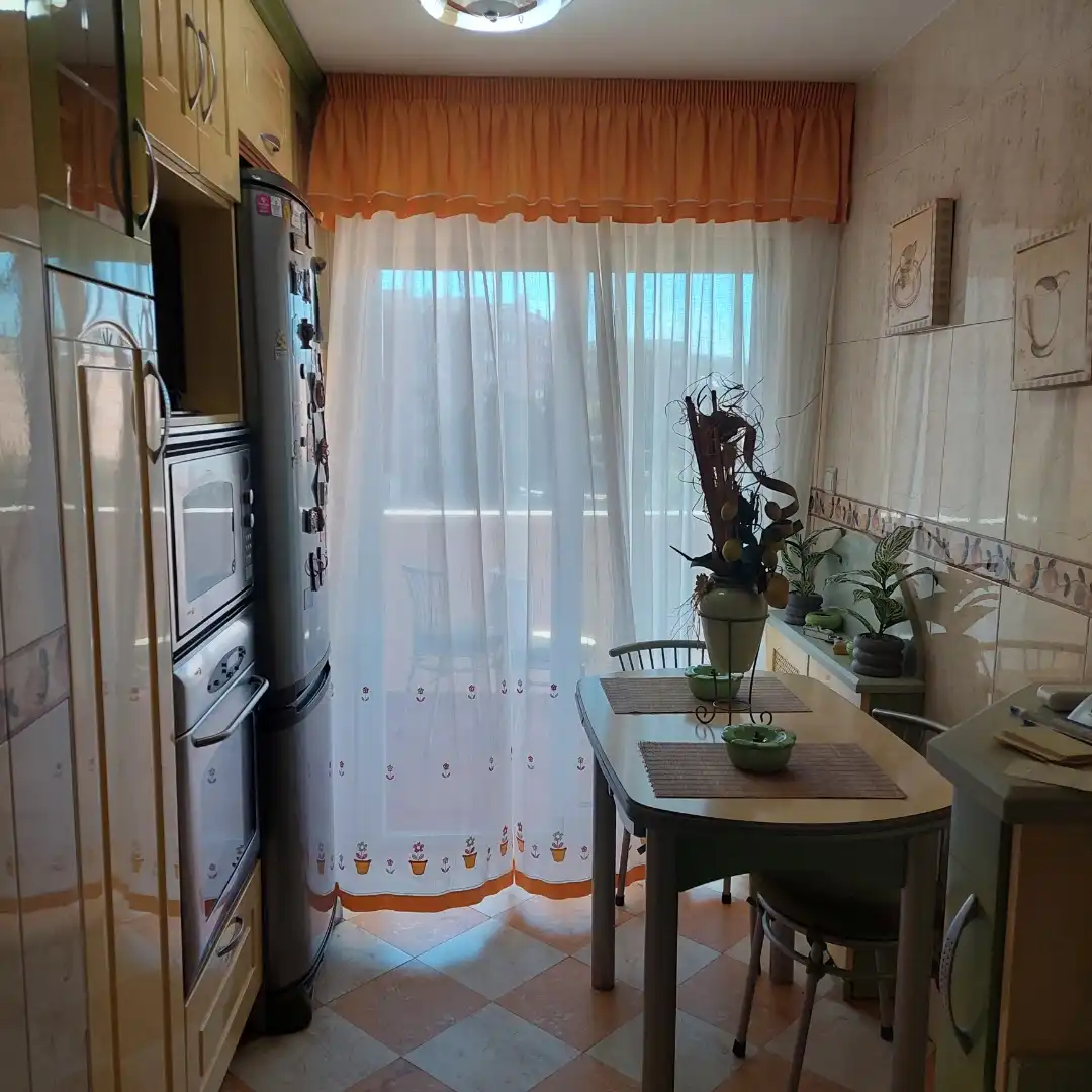 Küche von Wohnung zur untervermieten in Arganda del Rey mit Terrasse, Möbliert und Ofen