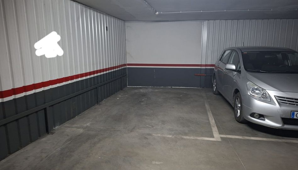 Garage for rent in Calle Faustina Álvarez García, 6, La Lastra, León Capital - image 1 Photo 1 of Garage for rent in Calle Faustina Álvarez García, 6, La Lastra, León Capital