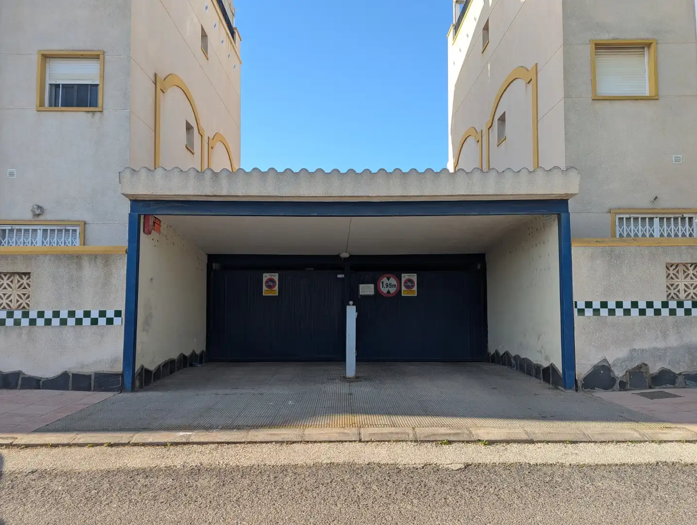 Parkplatz von Garage zur Miete in Santa Pola