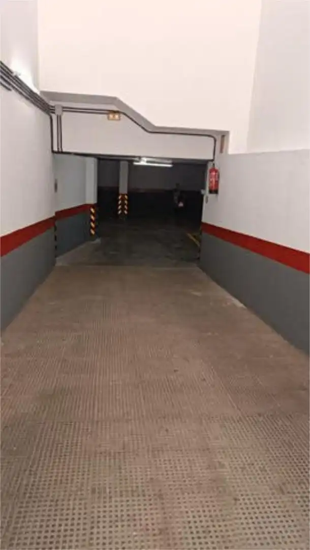 Parkplatz von Garage zur Miete in Cádiz