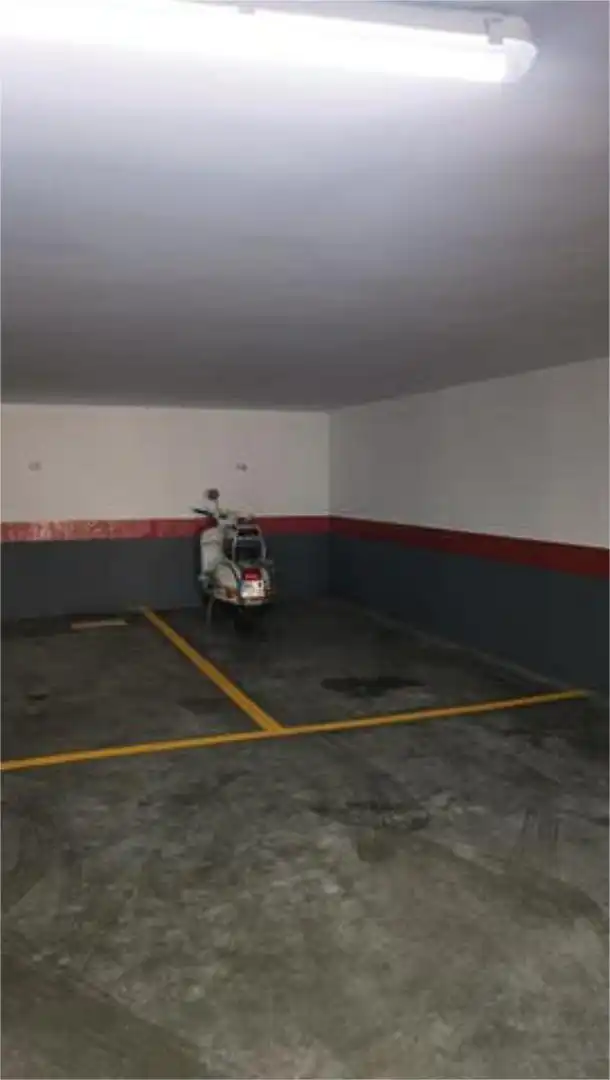 Parkplatz von Garage zur Miete in Cádiz