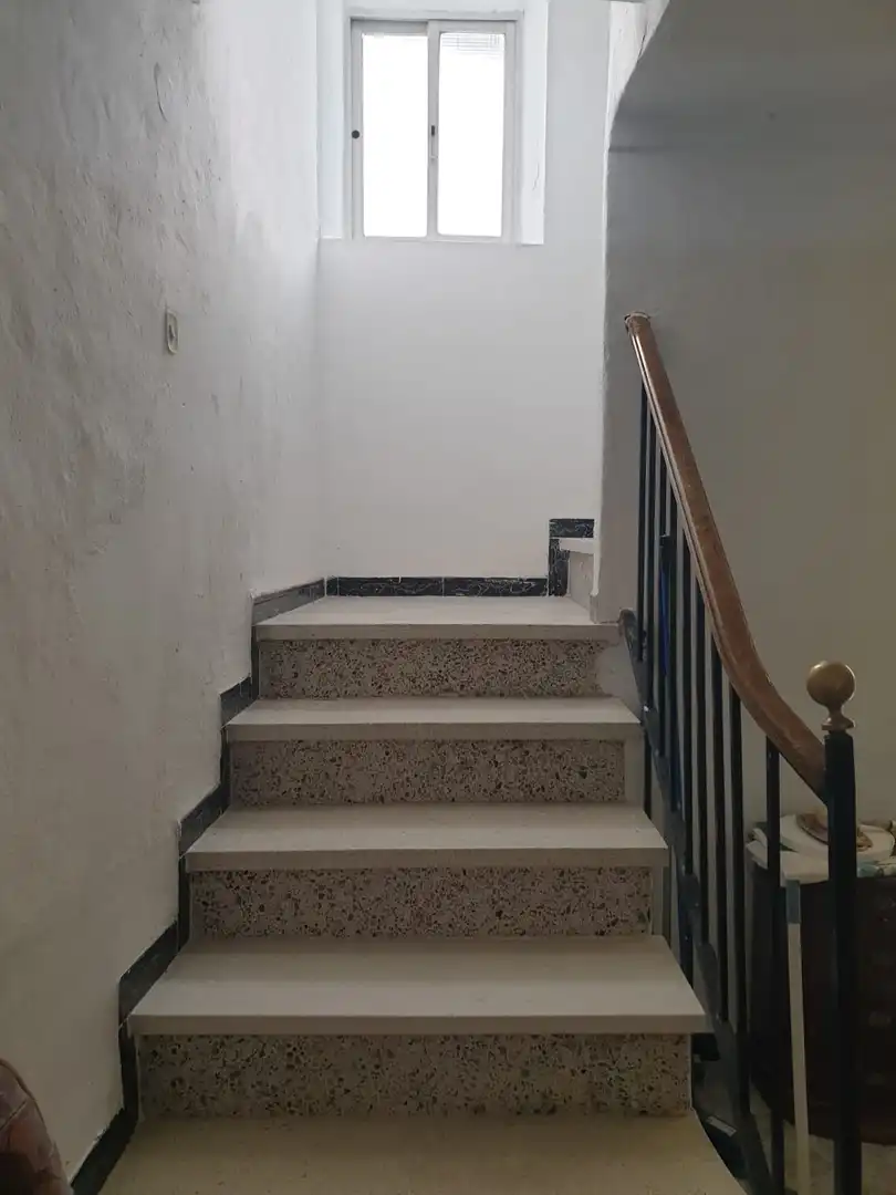 Casa adosada en venta en Valle de Abdalajís con Terraza y Balcón