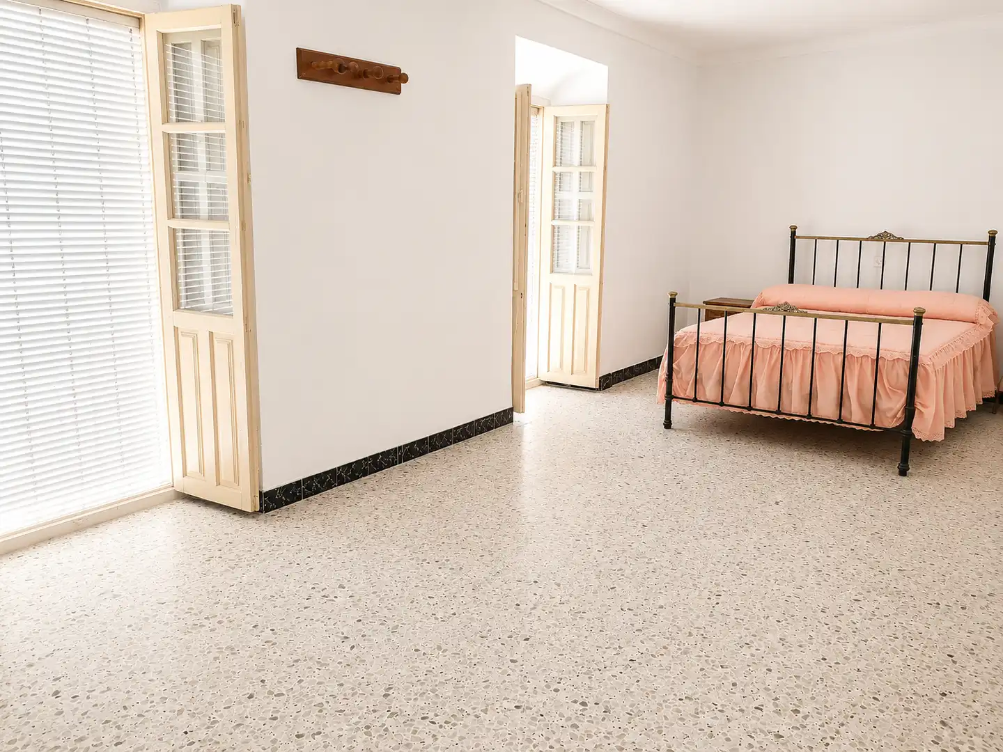 Habitación de Casa adosada en venta en Valle de Abdalajís con Terraza y Balcón