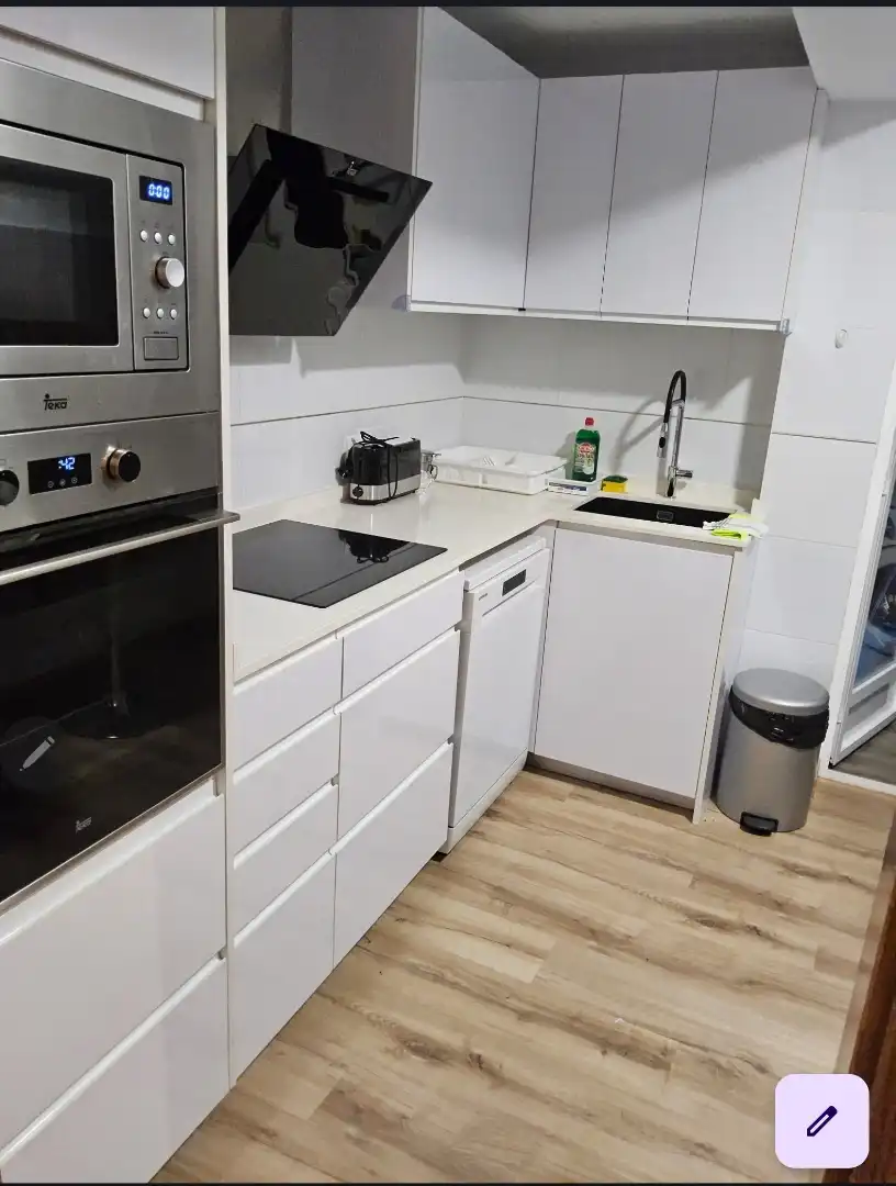 Zimmer in Carrer del Compte Noronya, 28, Hospital - Plaza del Real