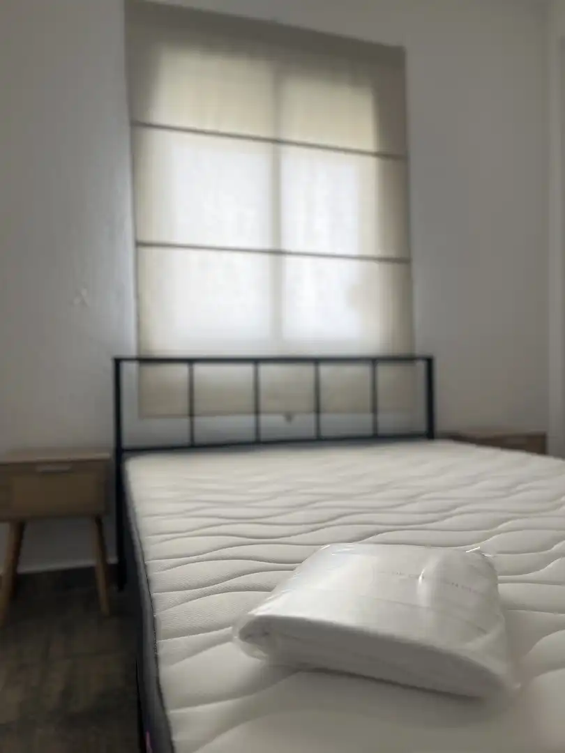 Piso de alquiler en Avenida Virgen de Fátima, 21, Fátima - Levante Habitación de Piso de alquiler en Córdoba Capital con Aire acondicionado, Terraza y Balcón
