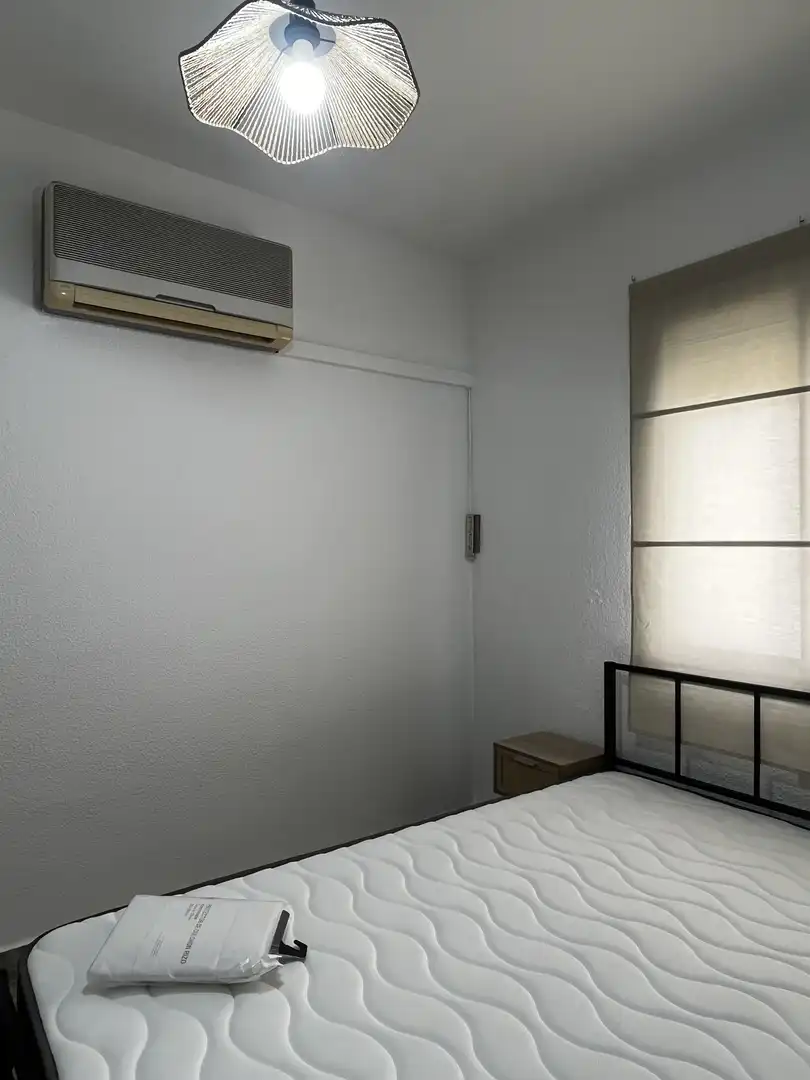 Piso de alquiler en Avenida Virgen de Fátima, 21, Fátima - Levante Habitación de Piso de alquiler en Córdoba Capital con Aire acondicionado, Terraza y Balcón