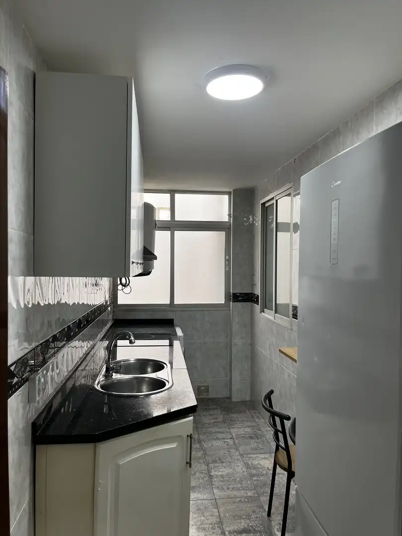 Piso de alquiler en Avenida Virgen de Fátima, 21, Fátima - Levante Cocina de Piso de alquiler en Córdoba Capital con Aire acondicionado, Terraza y Balcón