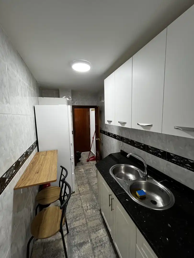 Piso de alquiler en Avenida Virgen de Fátima, 21, Fátima - Levante Cocina de Piso de alquiler en Córdoba Capital con Aire acondicionado, Terraza y Balcón
