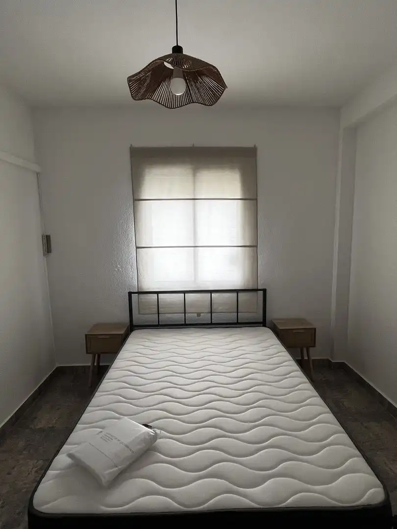 Piso de alquiler en Avenida Virgen de Fátima, 21, Fátima - Levante Habitación de Piso de alquiler en Córdoba Capital con Aire acondicionado, Terraza y Balcón