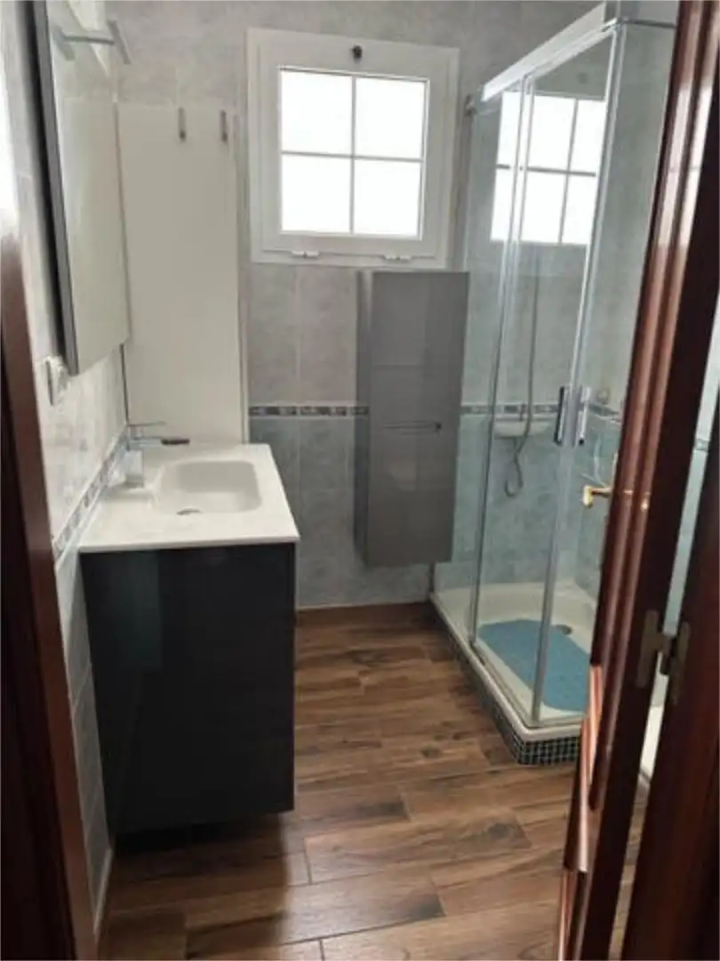 Flat for sale in Ingenio pueblo Bathroom of Flat for sale in Ingenio with Heating and Storage room