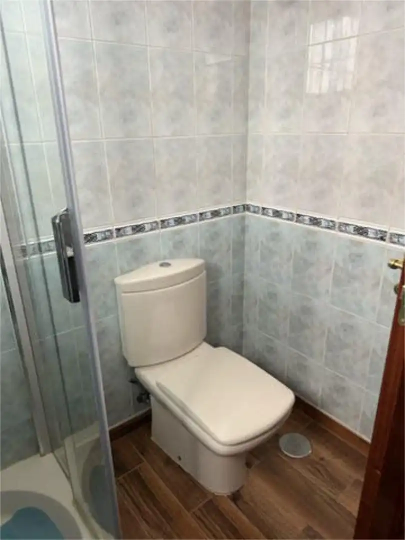 Flat for sale in Ingenio pueblo Bathroom of Flat for sale in Ingenio with Heating and Storage room