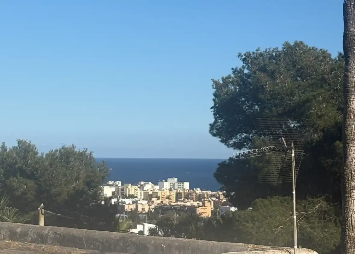 Außenansicht von Erdgeschoss zur Miete in Eivissa mit Klimaanlage, Privatgarten und Terrasse