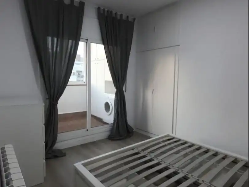 Flat for rent in Sagrada Família Bedroom of Flat for rent in Barcelona with Air Conditioner, Heating and Parquet flooring